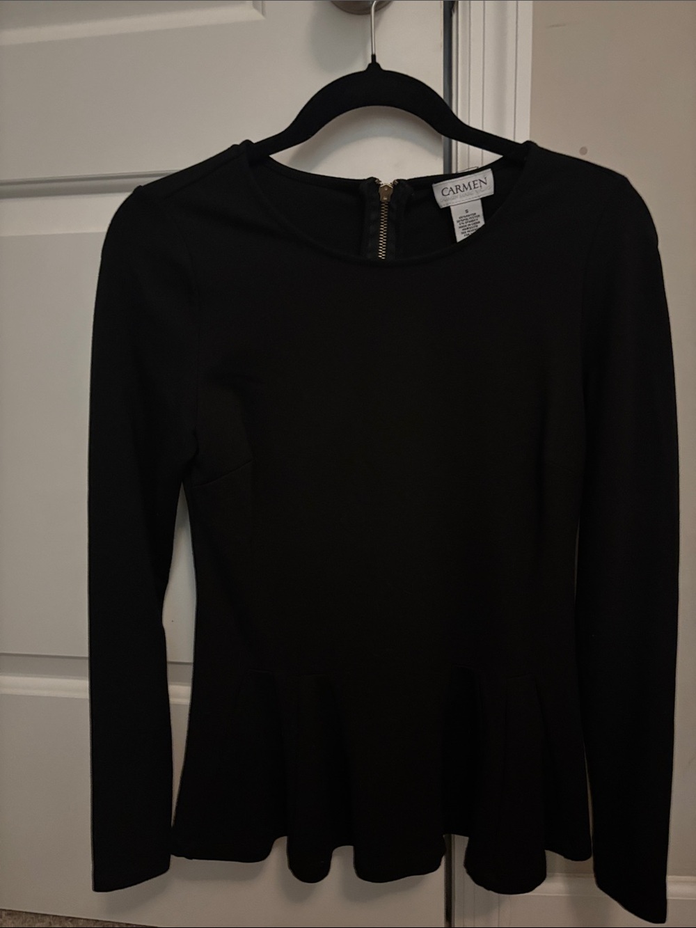 Carmen Marc Valvo Black Long-Sleeve Peplum blouse